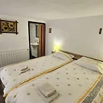 Mala Kuca, Lič