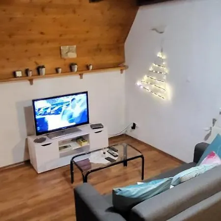 Mala Kuca, Chalet *