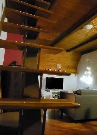 Mala Kuca,
