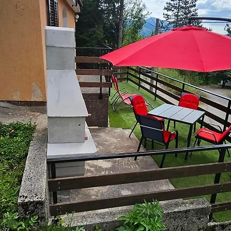 Mala Kuca, Chalet Lic