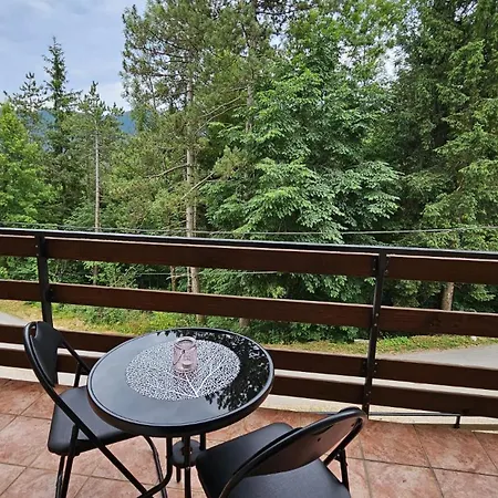 Mala Kuca, Lič