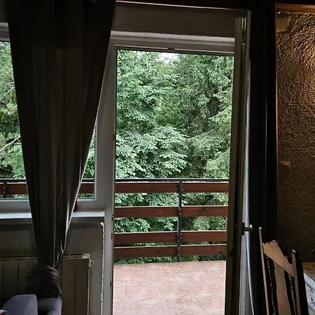Mala Kuca, Domek alpejski *