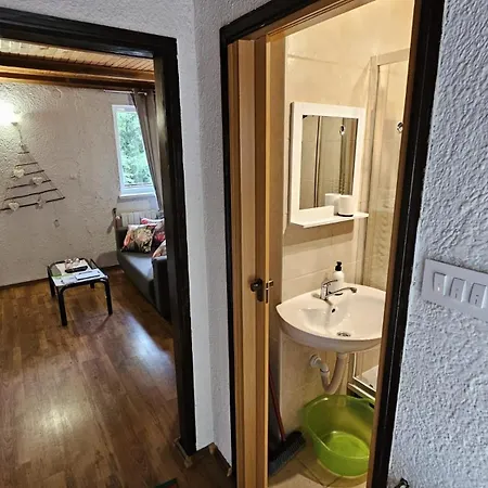 Mala Kuca, Alpesi faház *