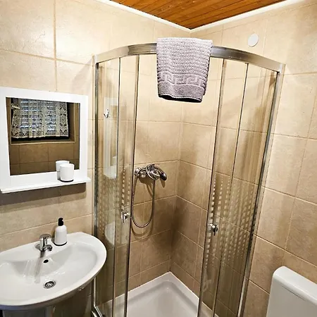 Alpesi faház Mala Kuca, *